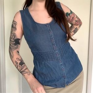 •SOLD ON DEPOP• VTG Denim Top
